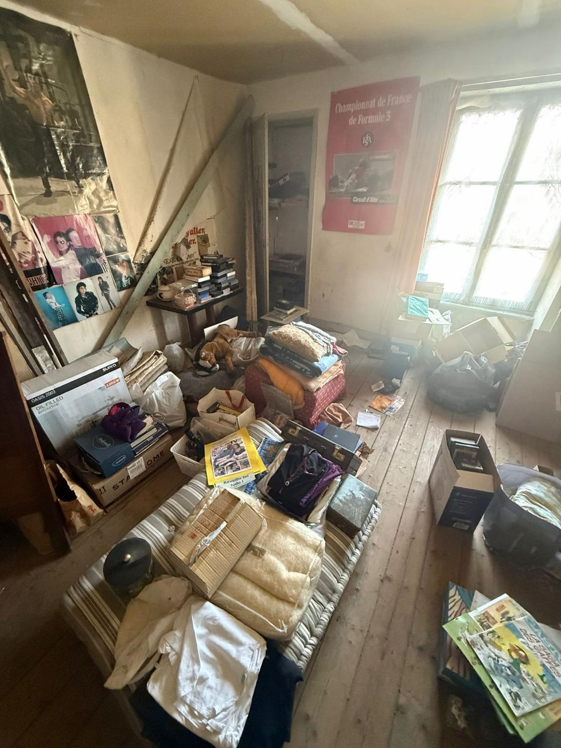 Pièce avant débarras