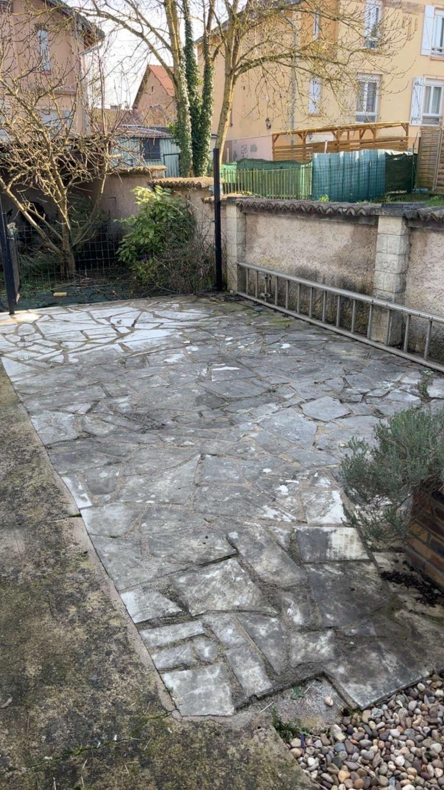 Terrasse avant nettoyage